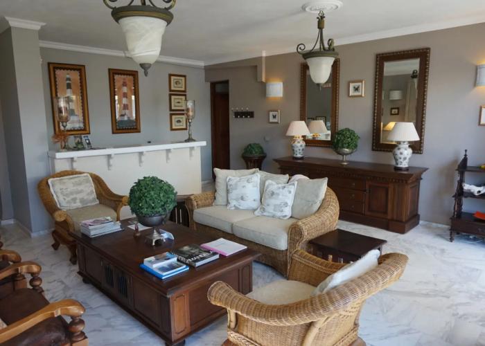 Faros Suites - Adults Only