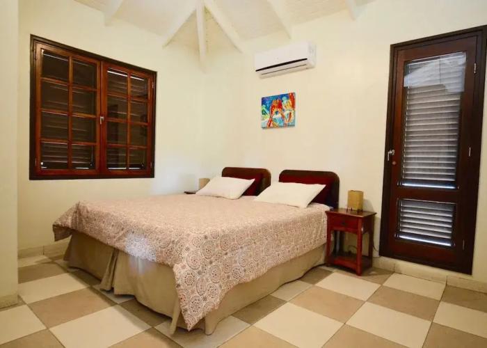 Blue Bay Beach Villas