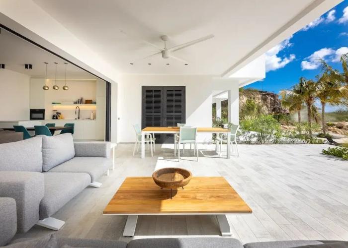 Blue Bay | The Reef