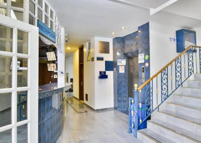 Hotel Monarca