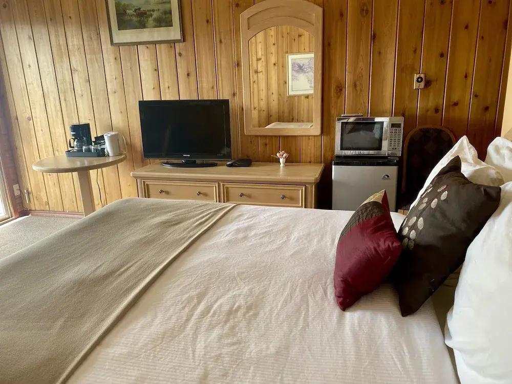 фото Rocky Mountain Springs Lodge