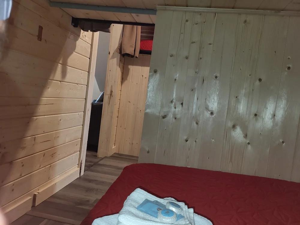 фото The Orchard Hostel Private Bunks
