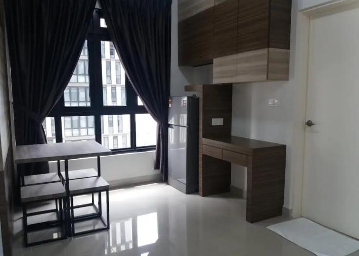 Ezzyhome Medini
