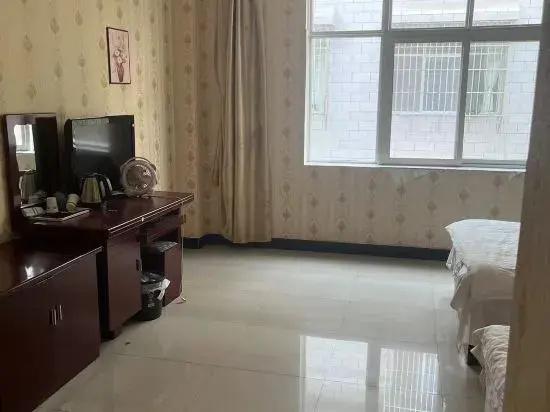 Chuxiong Jinfu Hotel