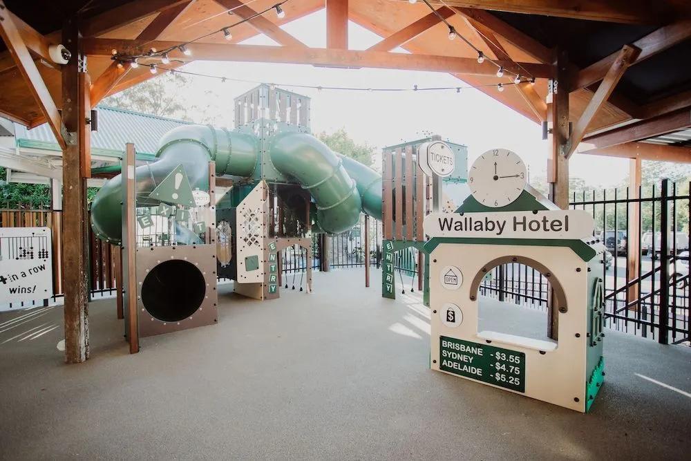 фото Wallaby Hotel