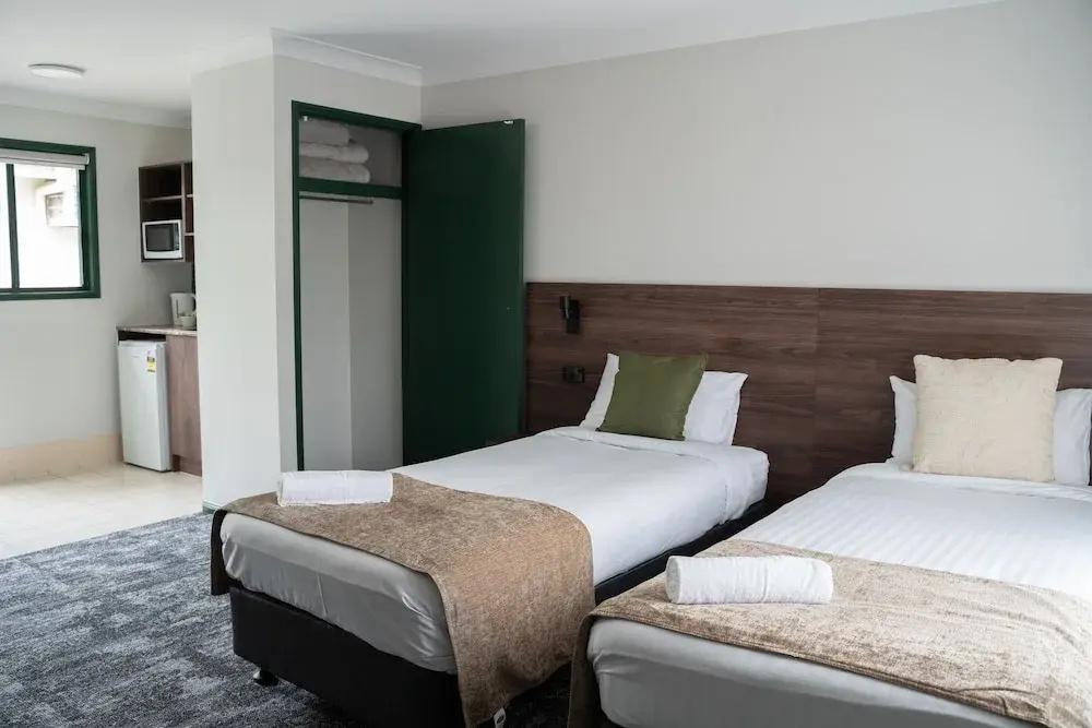фото Wallaby Hotel