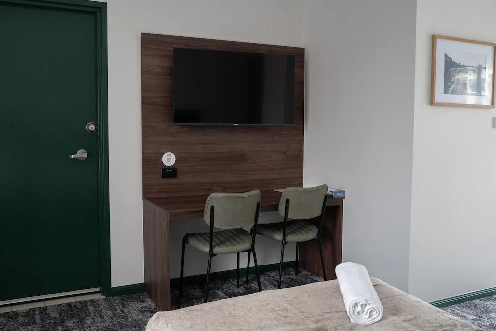 фото Wallaby Hotel