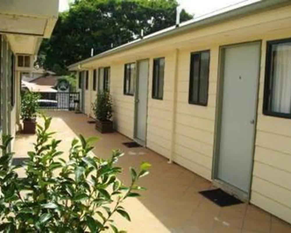 фото Wallaby Hotel