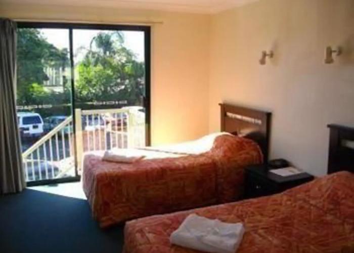 Wallaby Hotel