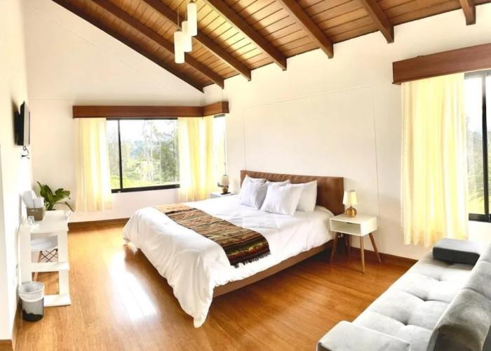 Quito Airport Suites