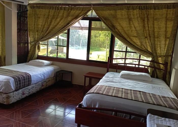 Grand Selva Lodge & Tours