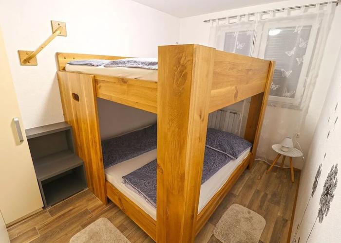 Apartments Laznica