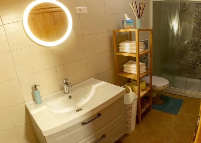 Apartments Laznica