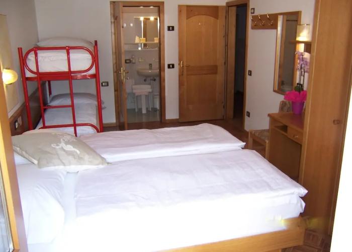 Alpen Hotel Rabbi