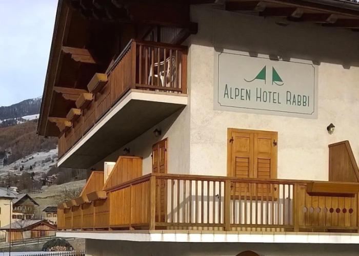 Alpen Hotel Rabbi
