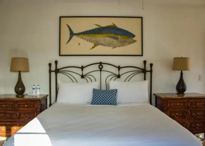 La Marina Inn