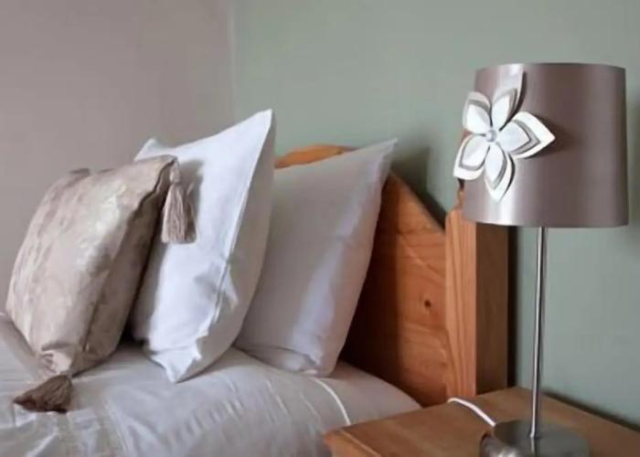 Gyves Guest House