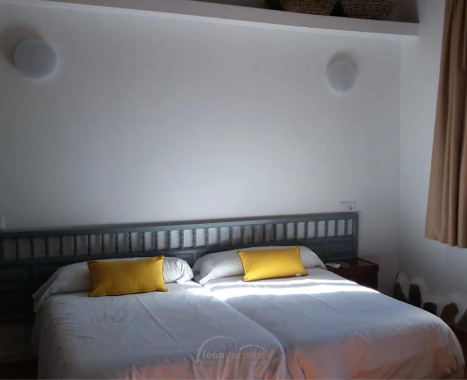 фото Hostal Leon Dormido