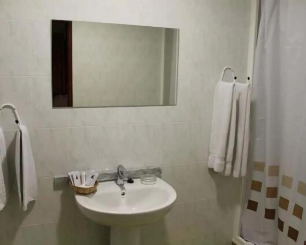 фото Hostal Leon Dormido