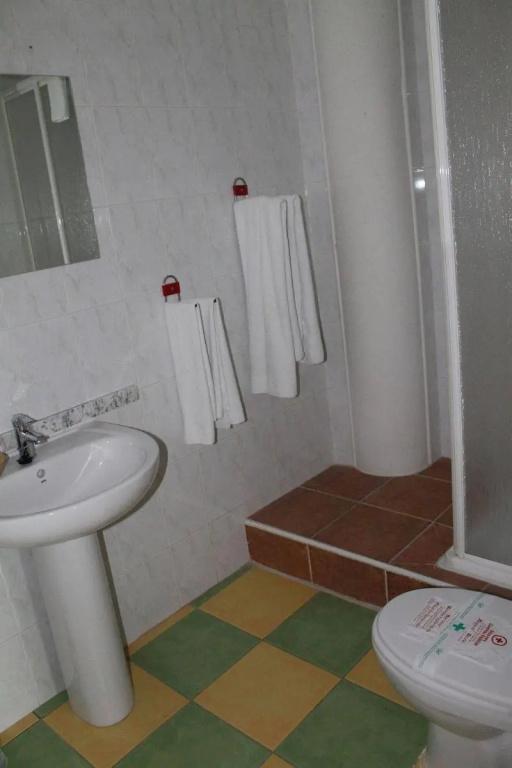 фото Hostal Leon Dormido