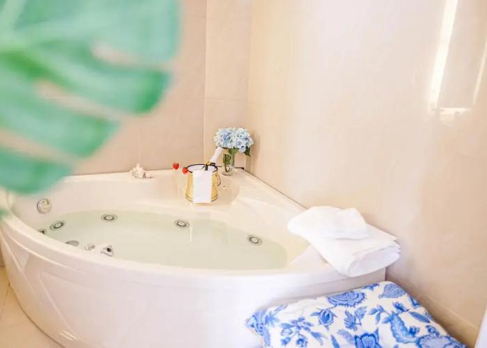 Ocean Front Property - Villa 3 Aruba with Hot Tub