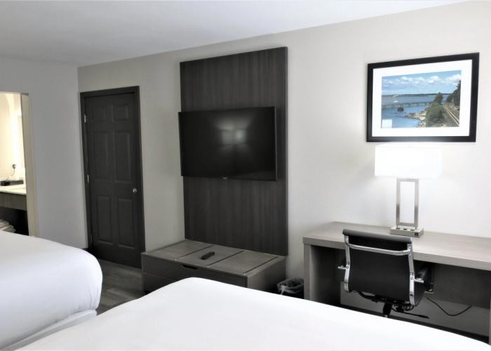 Comfort Inn & Suites Pacific - Auburn