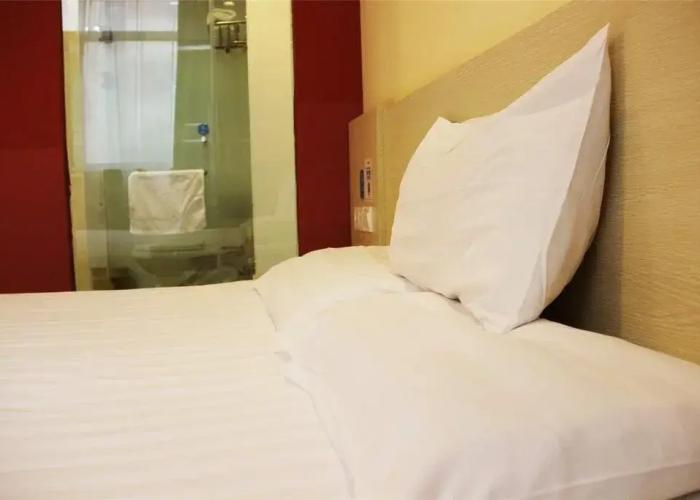 HanTing Hotel (Suizhou High-tech Zone Wanda Plaza)