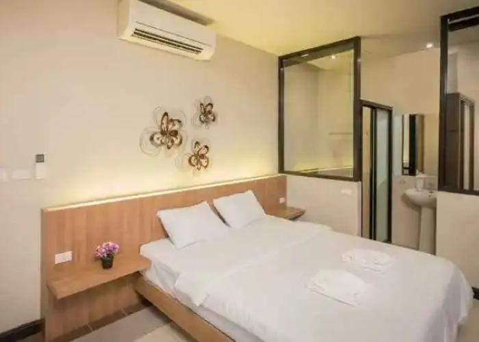 V Hotel Vajira