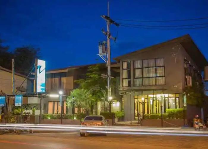 V Hotel Vajira