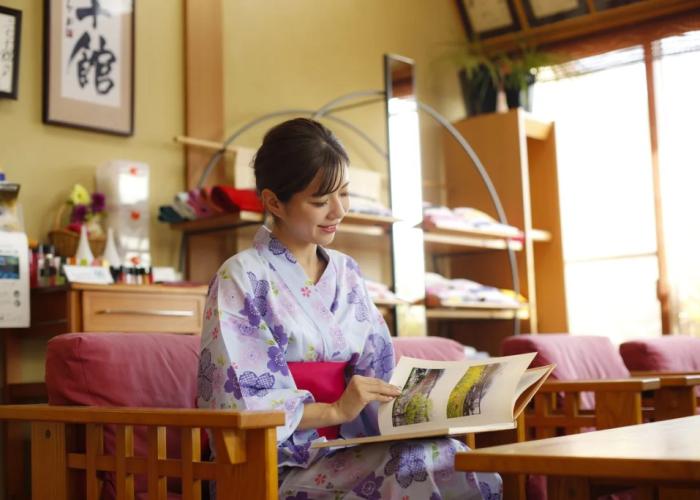 Kasumi Nihon Yuhi Hyakusen no Yado Minatokan