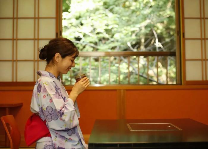 Kasumi Nihon Yuhi Hyakusen no Yado Minatokan
