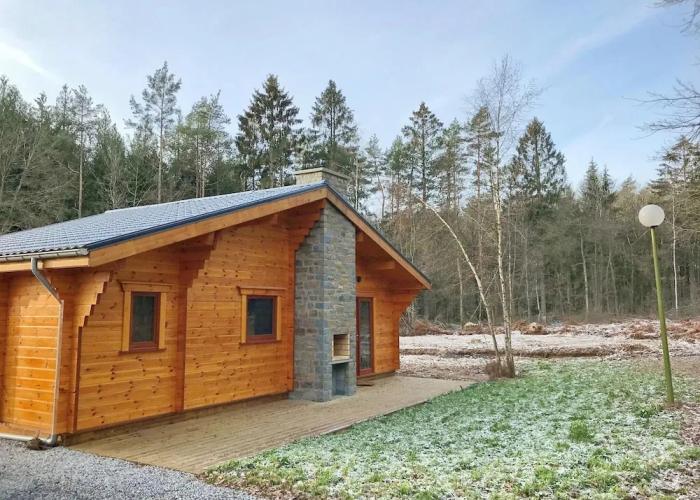 Modern Holiday Home Near Forest
