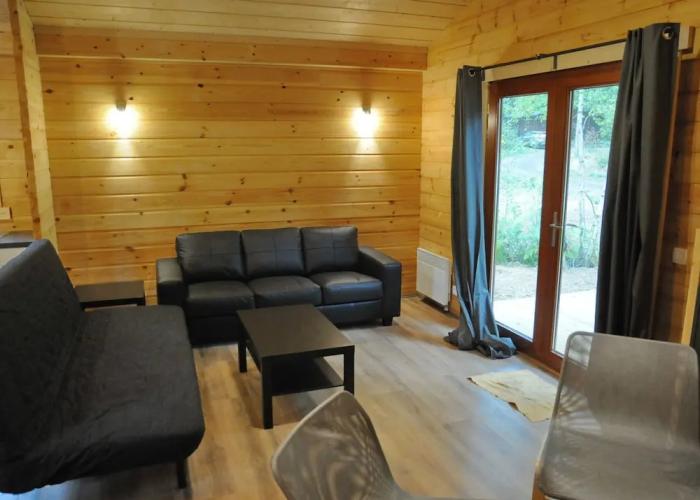 Modern Holiday Home Near Forest