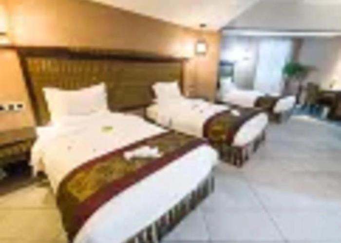 Serengeti Hotel