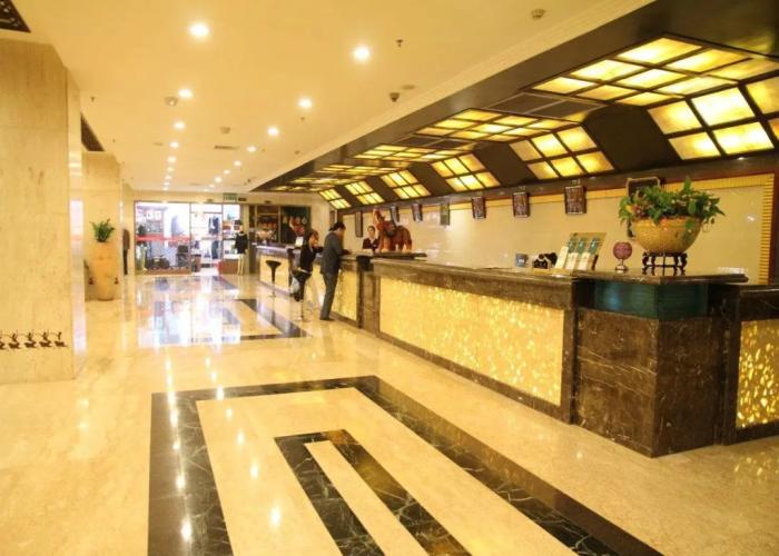 Serengeti Hotel