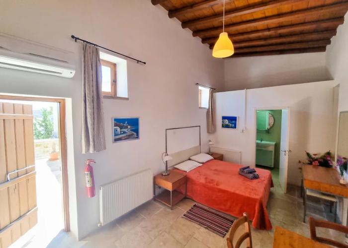 Skarinou Village Poolside Escape Studio
