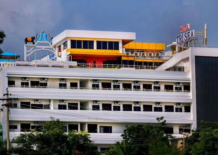 Tri Sea Hotel