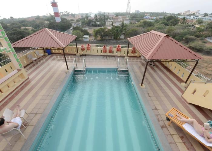 Tri Sea Hotel