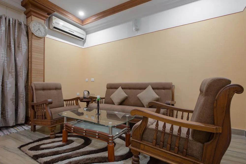 фото Hotel Vashanth Krishna