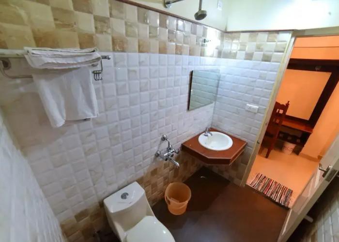 Hotel Vashanth Krishna