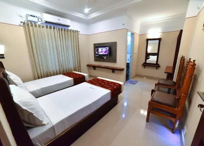 Hotel Vashanth Krishna