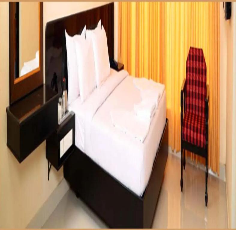 фото Hotel Sri Devi
