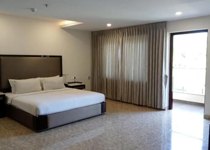 Hotel Lance International