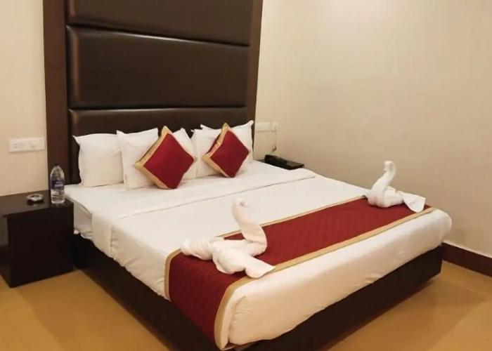 Hotel Pioneer Paradise