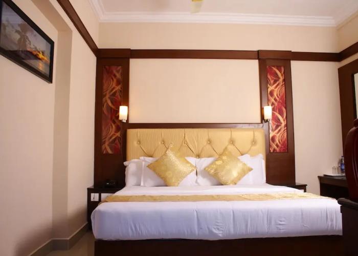 Hotel Sahana Castle