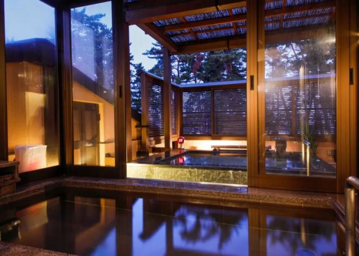 Hotel Shirahamaso