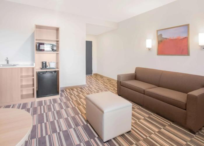 Microtel Inn & Suites by Wyndham Cuauhtemoc Campos Menonitas