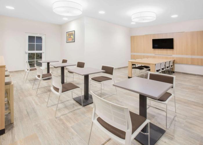 Microtel Inn & Suites by Wyndham Cuauhtemoc Campos Menonitas