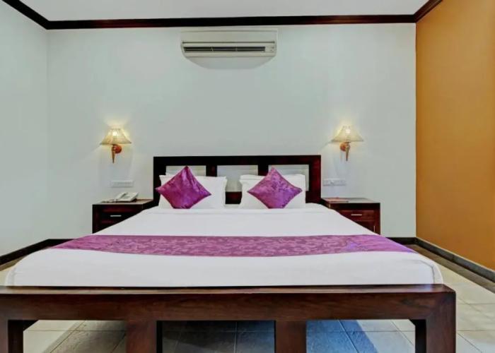 Treebo Premium Travancore Palace Cherthala