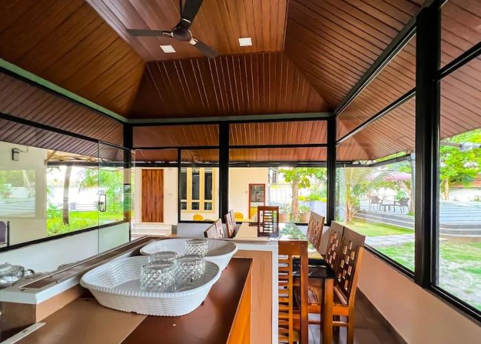 Jai Lake House